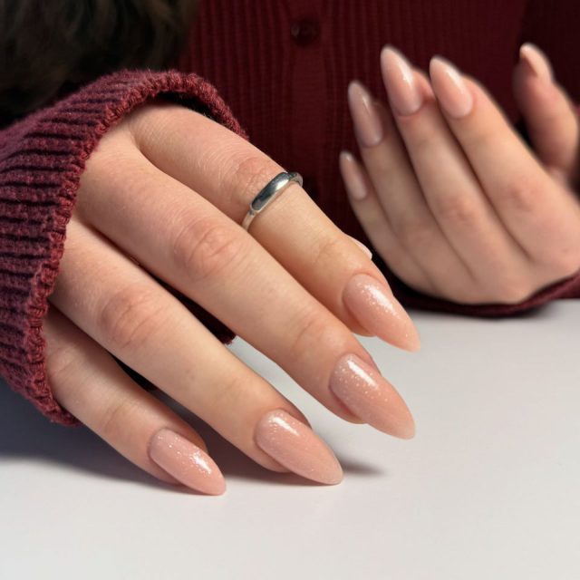 Kurze Nude-Nägel – Top Nails Bautzen