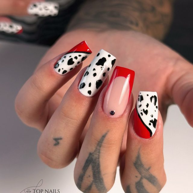 Nägel mit Kuh-Muster und Rot – Top Nails Bautzen
