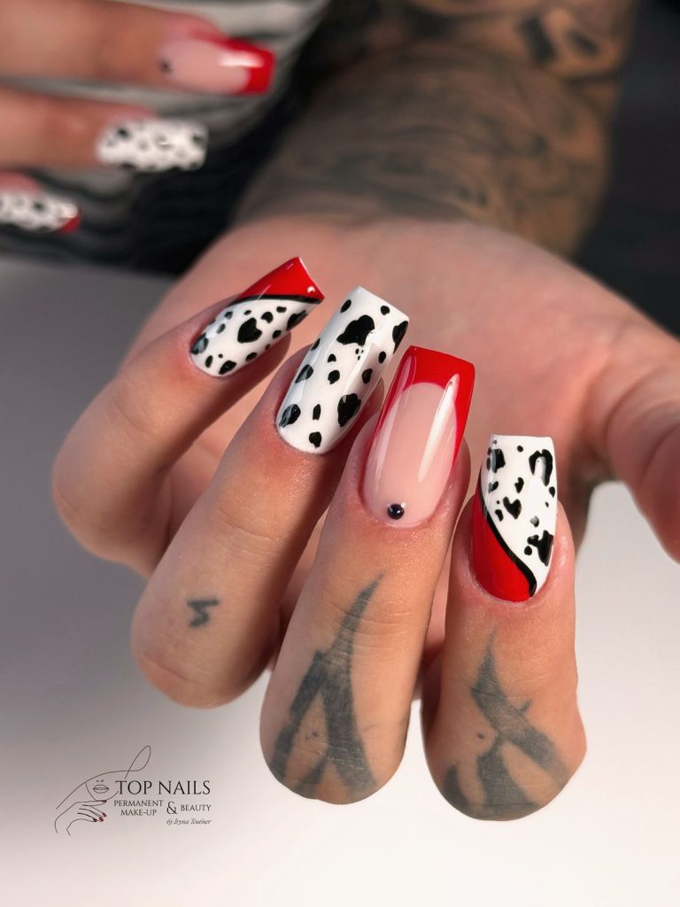 Nägel mit Kuh-Muster und Rot – Top Nails Bautzen