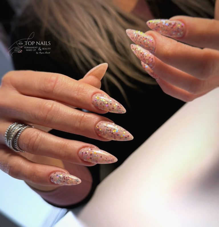 Nude-Nägel mit Glitzer – Top Nails Bautzen
