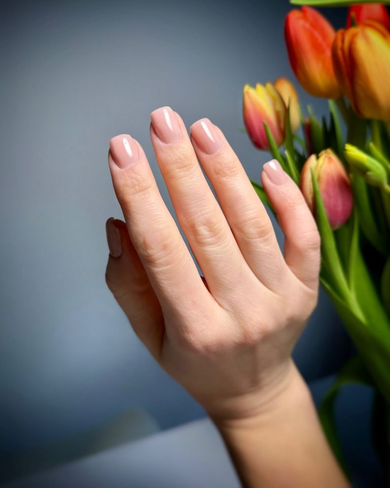 Nude-Nägel in Ballerina-Form – Top Nails Bautzen