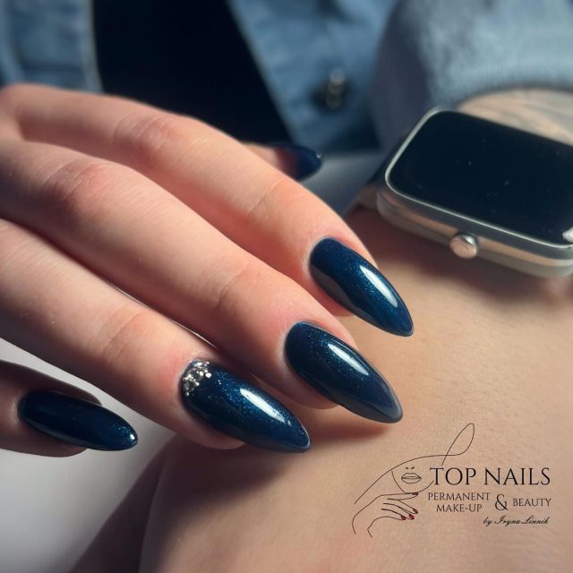 Petrolfarbene Mandelnägel – Top Nails Bautzen