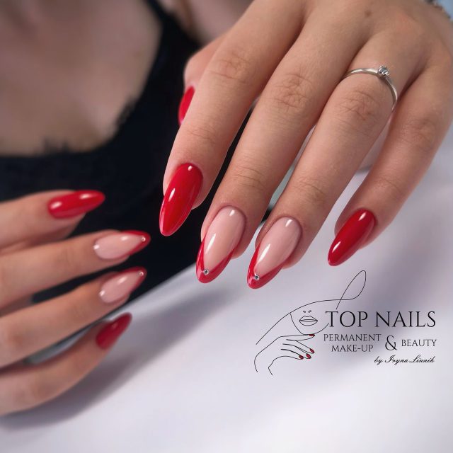 Rote glänzende Nägel – Top Nails Bautzen