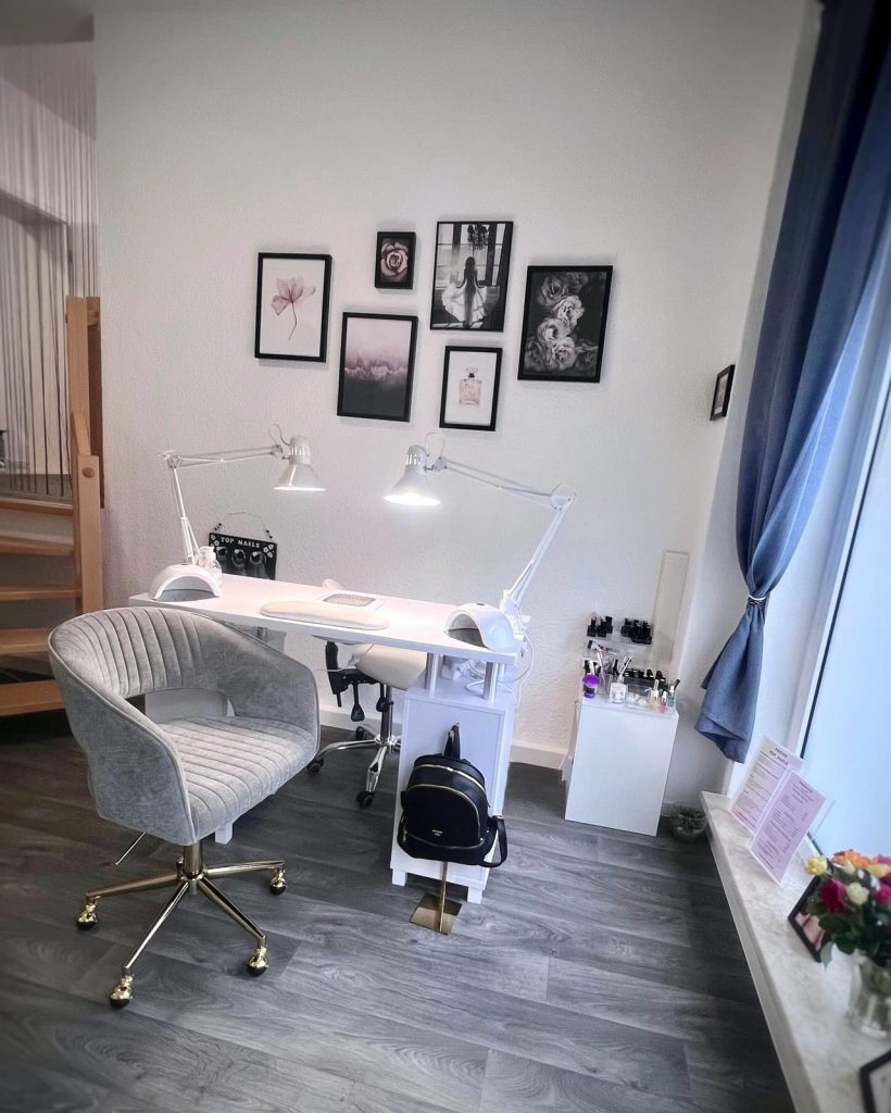 Maniküre-Platz im Studio Top Nails